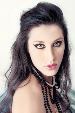MAKEUP ARTIST IVANA - STUDIO RED - šminka za venčanja