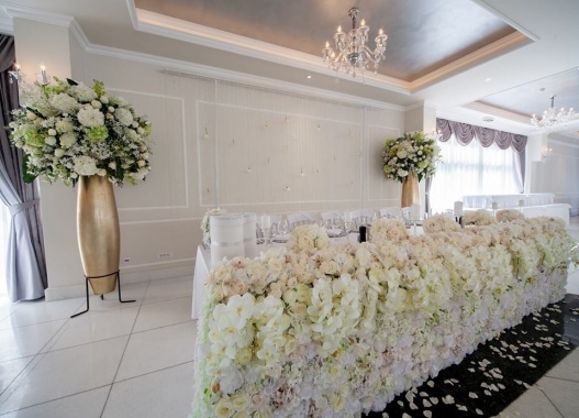 DIAMOND GARDEN - restorani & sale za venčanja
