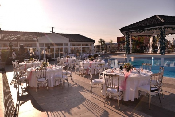 DIAMOND GARDEN - restorani & sale za venčanja