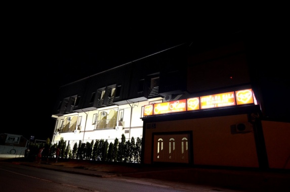 SVEČANA SALA GRAND HERTZ - restoran & sala za venčanja