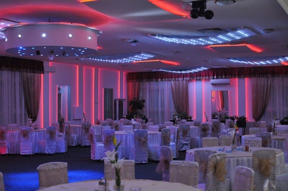 RESTORAN DUGA - restoran & sala za venčanja