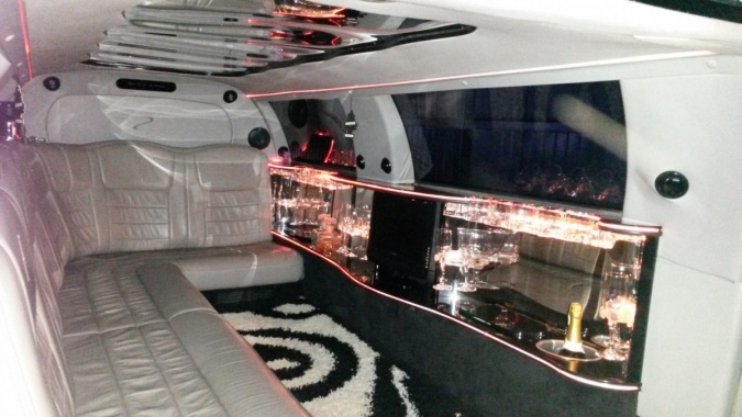 DAS Limo