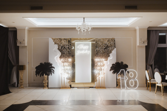 DIAMOND GARDEN - restorani & sale za venčanja
