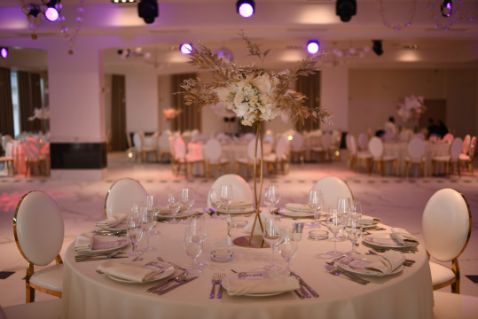 Kira event center — fotografija 2