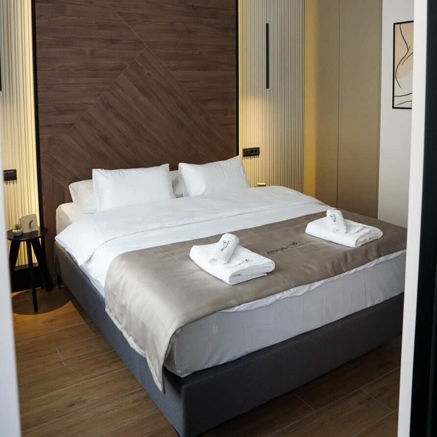Kristall Apartments Premium